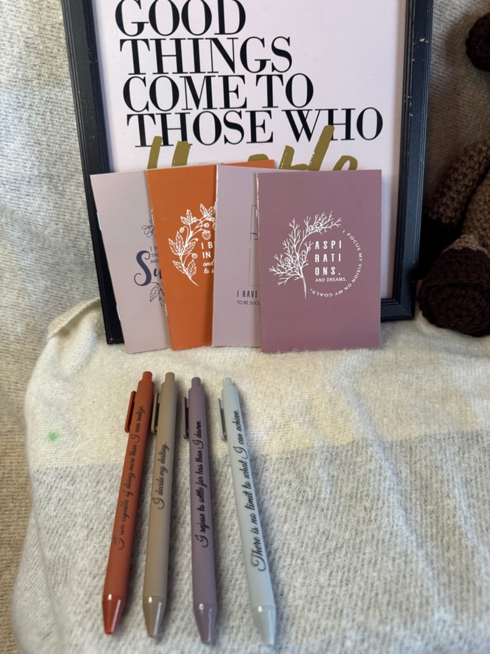 1 Set of 8 pieces (Pick 1)